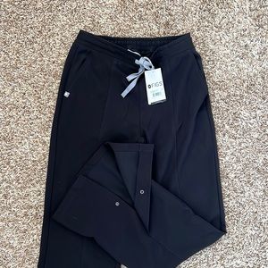 Figs Lemarie flare scrub xs petite